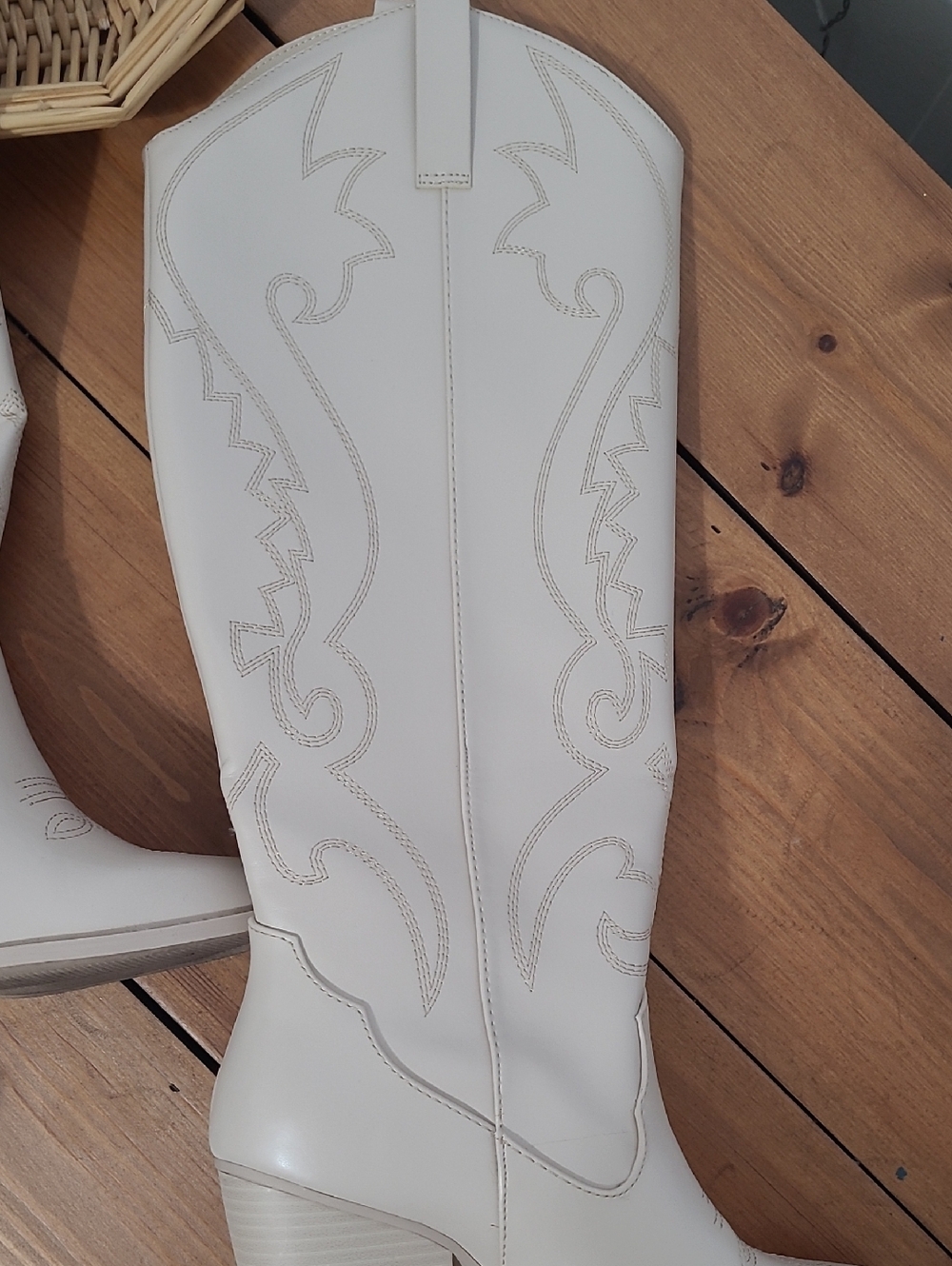 Gorgeous Cream Cowboy Boots - Picture 9 of 9